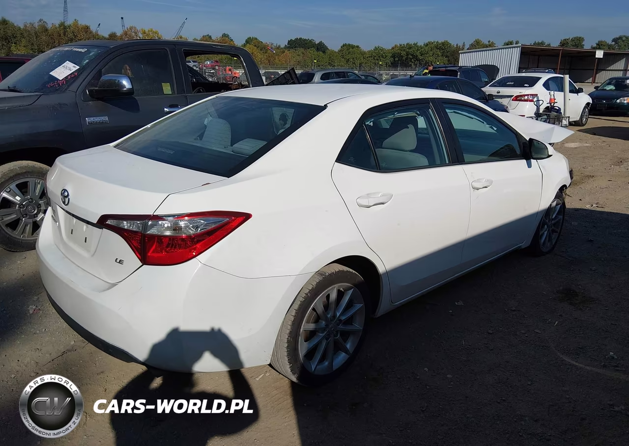 2016 Toyota Corolla Le VIN:2T1BURHE3GC612615 - 4