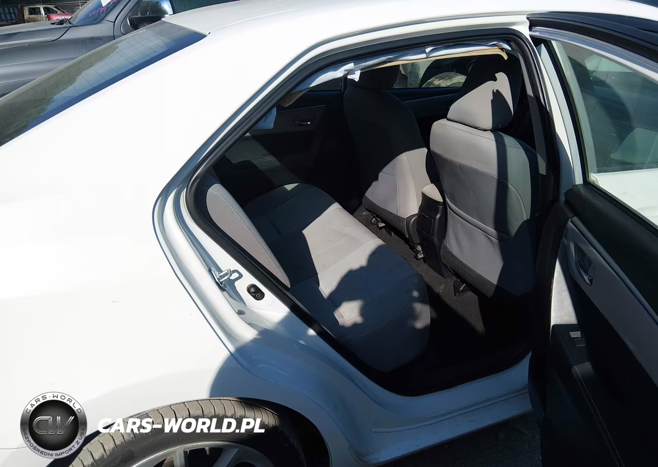 2016 Toyota Corolla Le VIN:2T1BURHE3GC612615 - 8