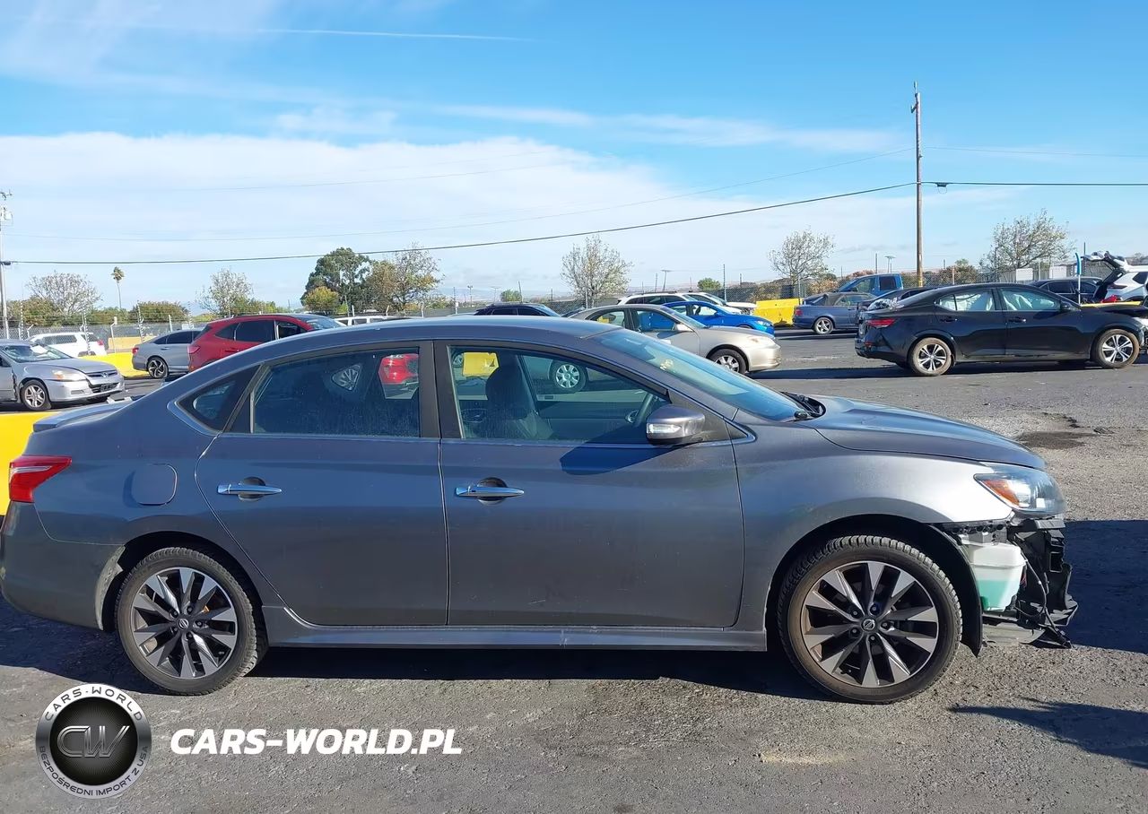 2017 Nissan Sentra Sr VIN:3N1AB7AP8HY389123 - 13