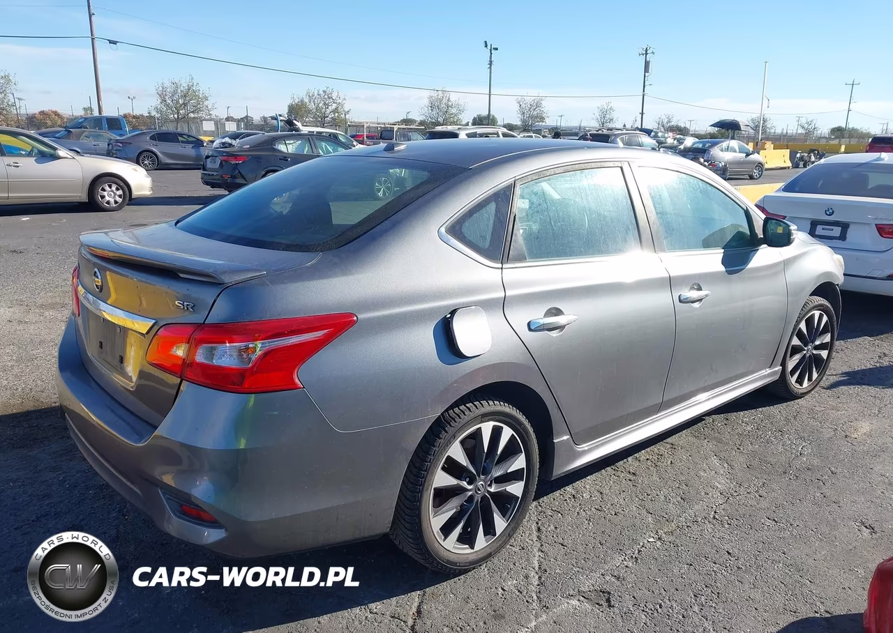 2017 Nissan Sentra Sr VIN:3N1AB7AP8HY389123 - 4