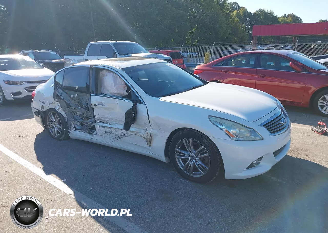 2013 Infiniti G37X