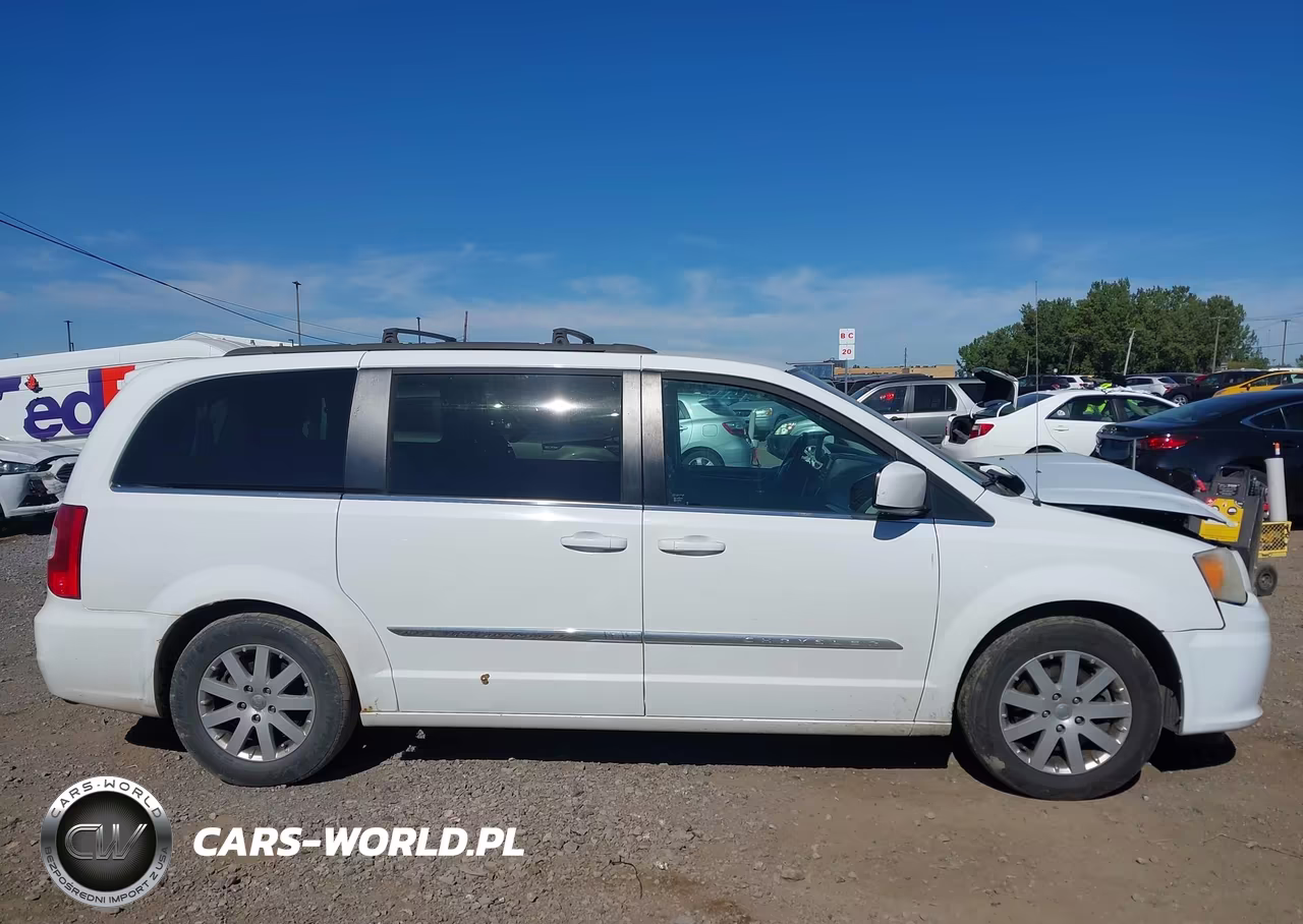 2014 Chrysler Town & Country Touring VIN:2C4RC1BG0ER382851 - 13