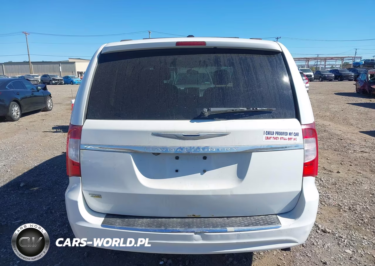 2014 Chrysler Town & Country Touring VIN:2C4RC1BG0ER382851 - 16