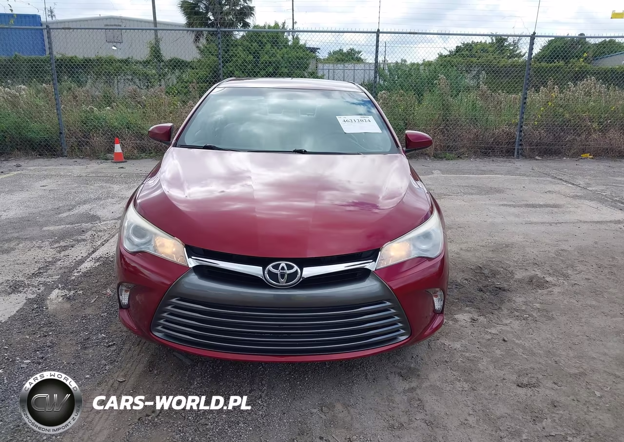 2017 Toyota Camry Le VIN:4T1BF1FK1HU748567 - 12
