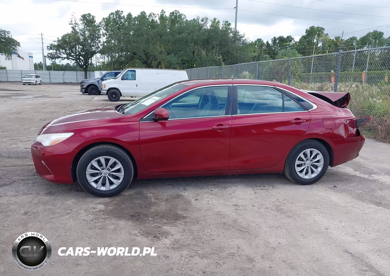 2017 Toyota Camry Le VIN:4T1BF1FK1HU748567 - 14
