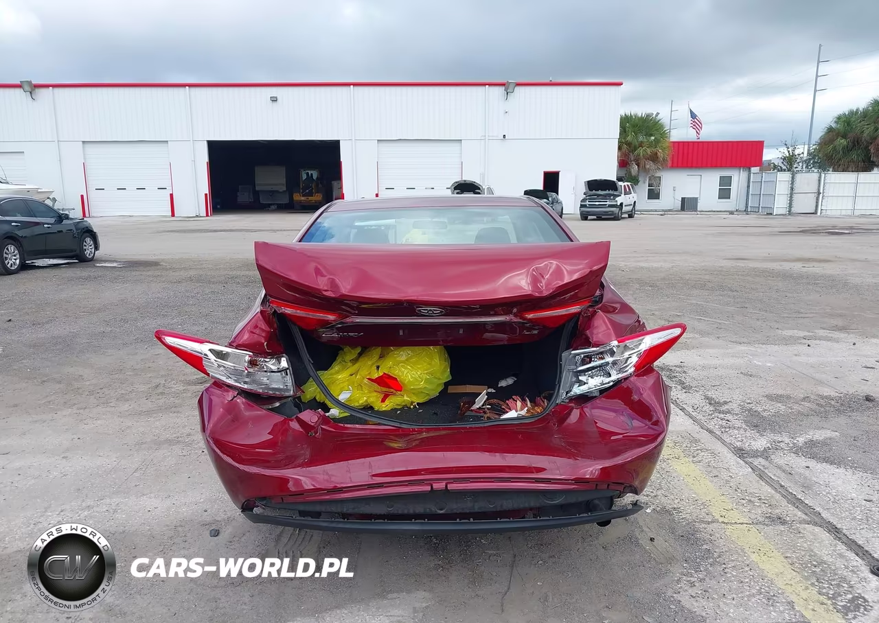 2017 Toyota Camry Le VIN:4T1BF1FK1HU748567 - 16