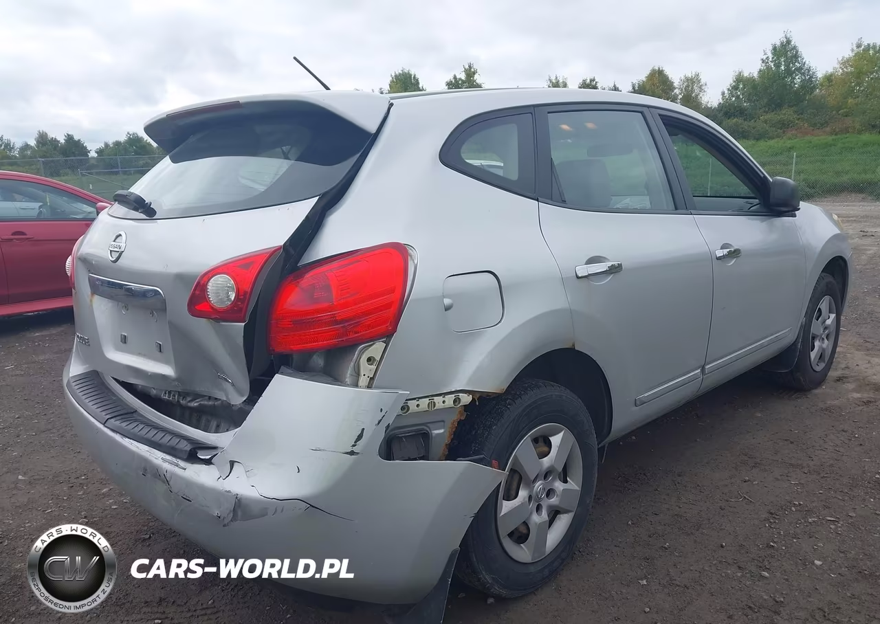 2012 Nissan Rogue S VIN:JN8AS5MV5CW713077 - 4