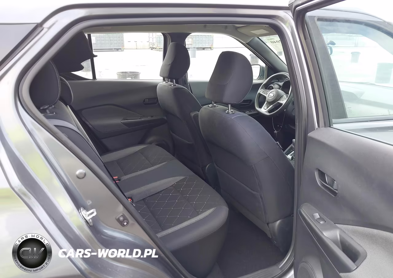 2018 Nissan Kicks S VIN:3N1CP5CU7JL545138 - 8
