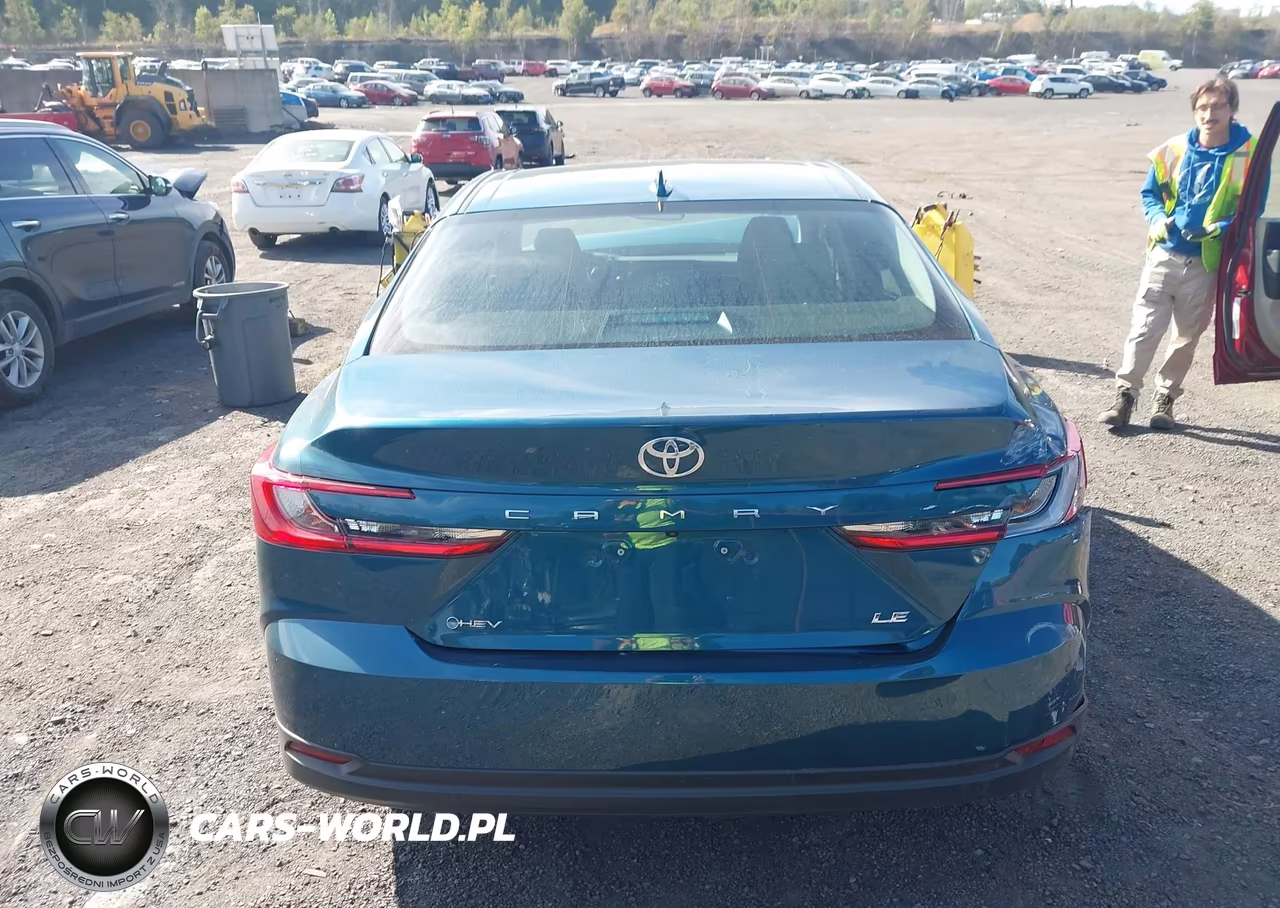2025 Toyota Camry Le VIN:4T1DAACK3SU608720 - 16