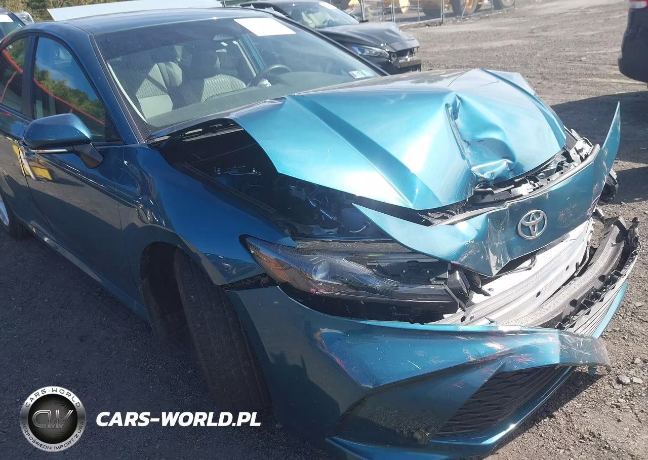 2025 Toyota Camry Le VIN:4T1DAACK3SU608720 - 18
