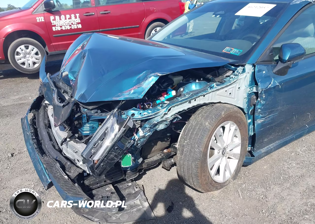 2025 Toyota Camry Le VIN:4T1DAACK3SU608720 - 6