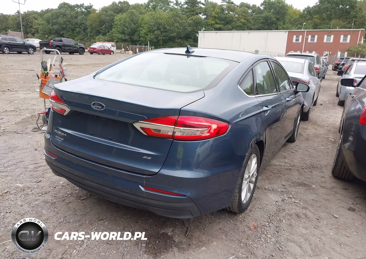2019 Ford Fusion Se VIN:3FA6P0H7XKR123062 - 4