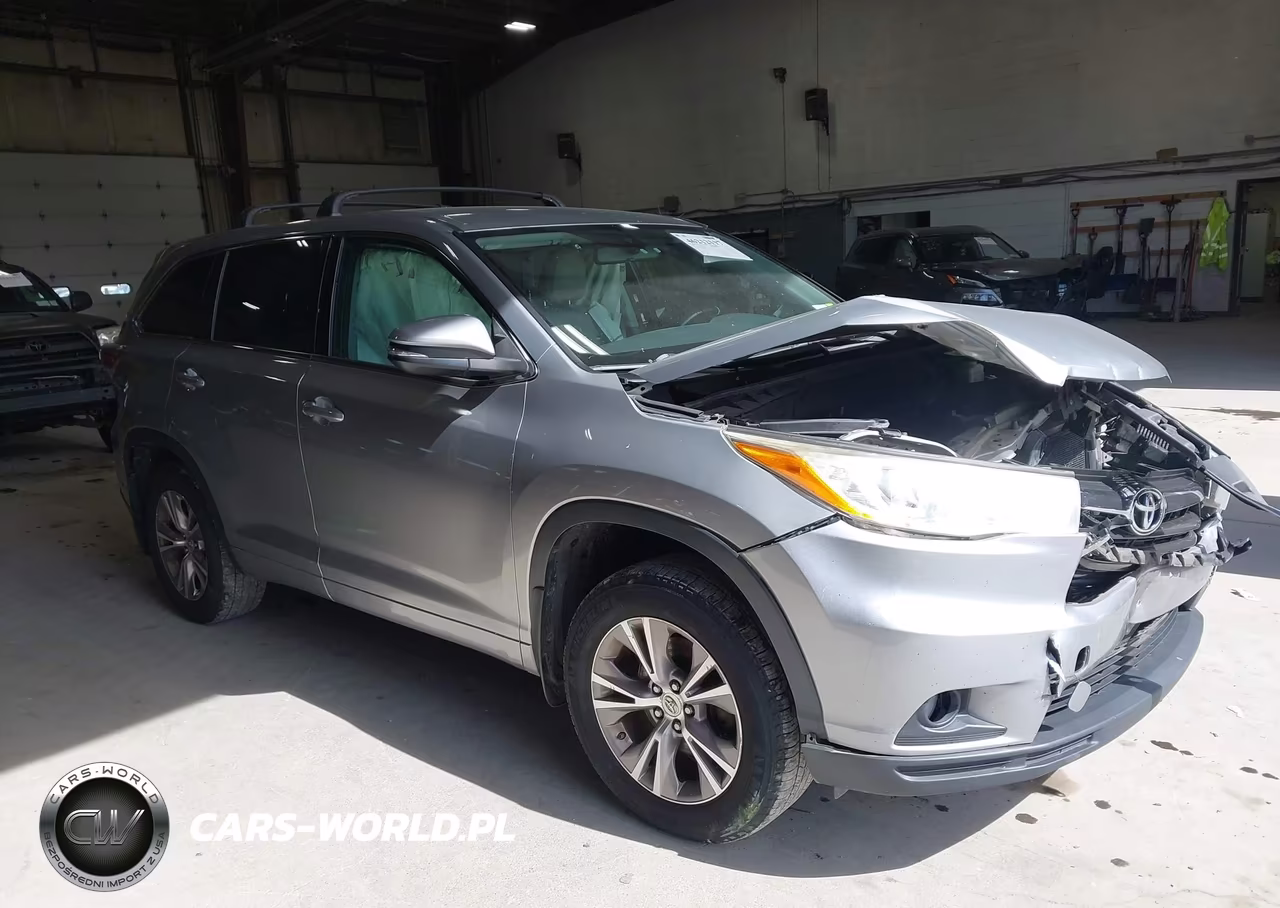 2014 Toyota Highlander Le Plus V6