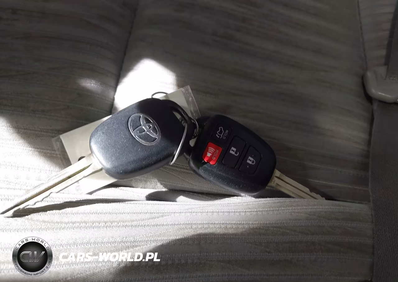 2014 Toyota Highlander Le Plus V6 VIN:5TDBKRFH3ES012457 - 11
