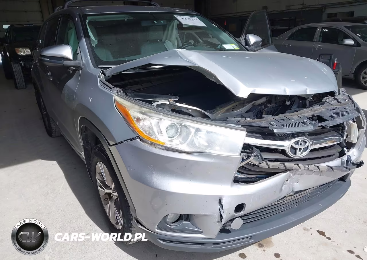 2014 Toyota Highlander Le Plus V6 VIN:5TDBKRFH3ES012457 - 6