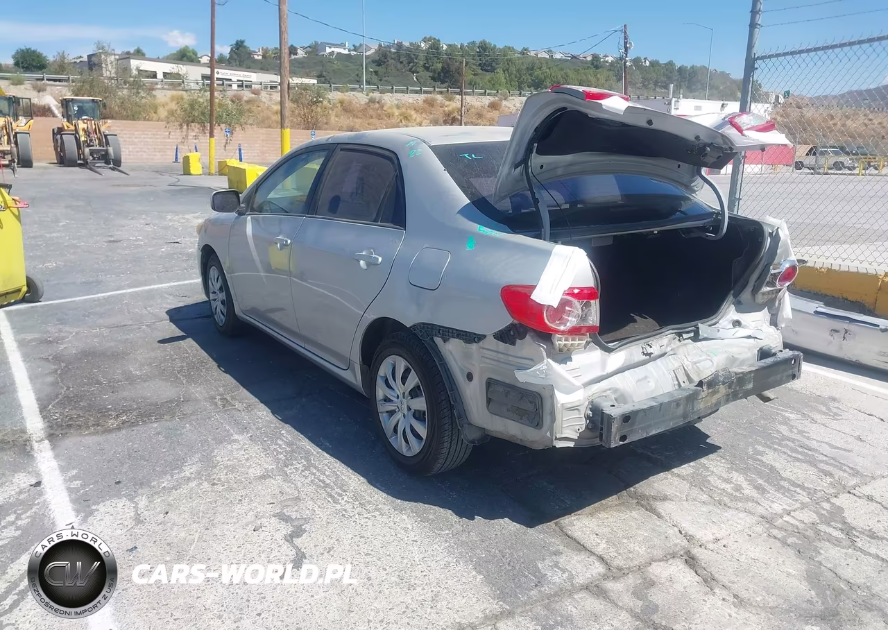 2012 Toyota Corolla Le VIN:2T1BU4EE5CC803583 - 3