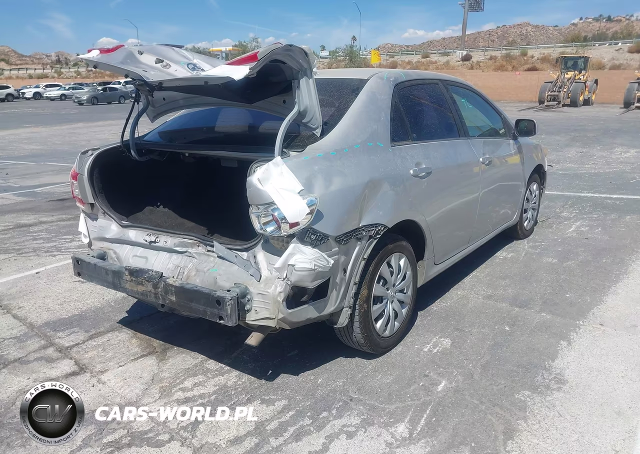 2012 Toyota Corolla Le VIN:2T1BU4EE5CC803583 - 4