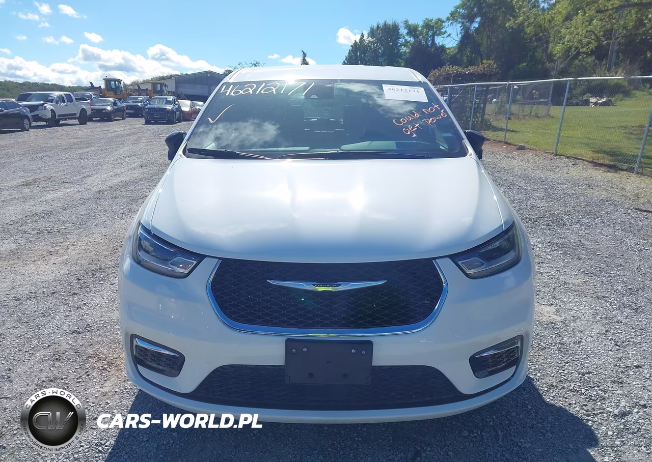 2026 Chrysler Pacifica Select VIN:2C4RC1BG5TR185686 - 13