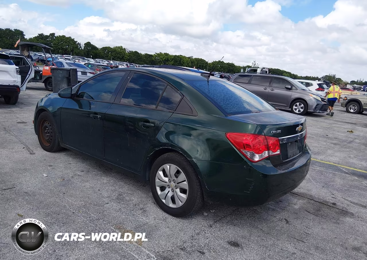 2014 Chevrolet Cruze Ls Auto VIN:1G1PA5SH2E7265666 - 3
