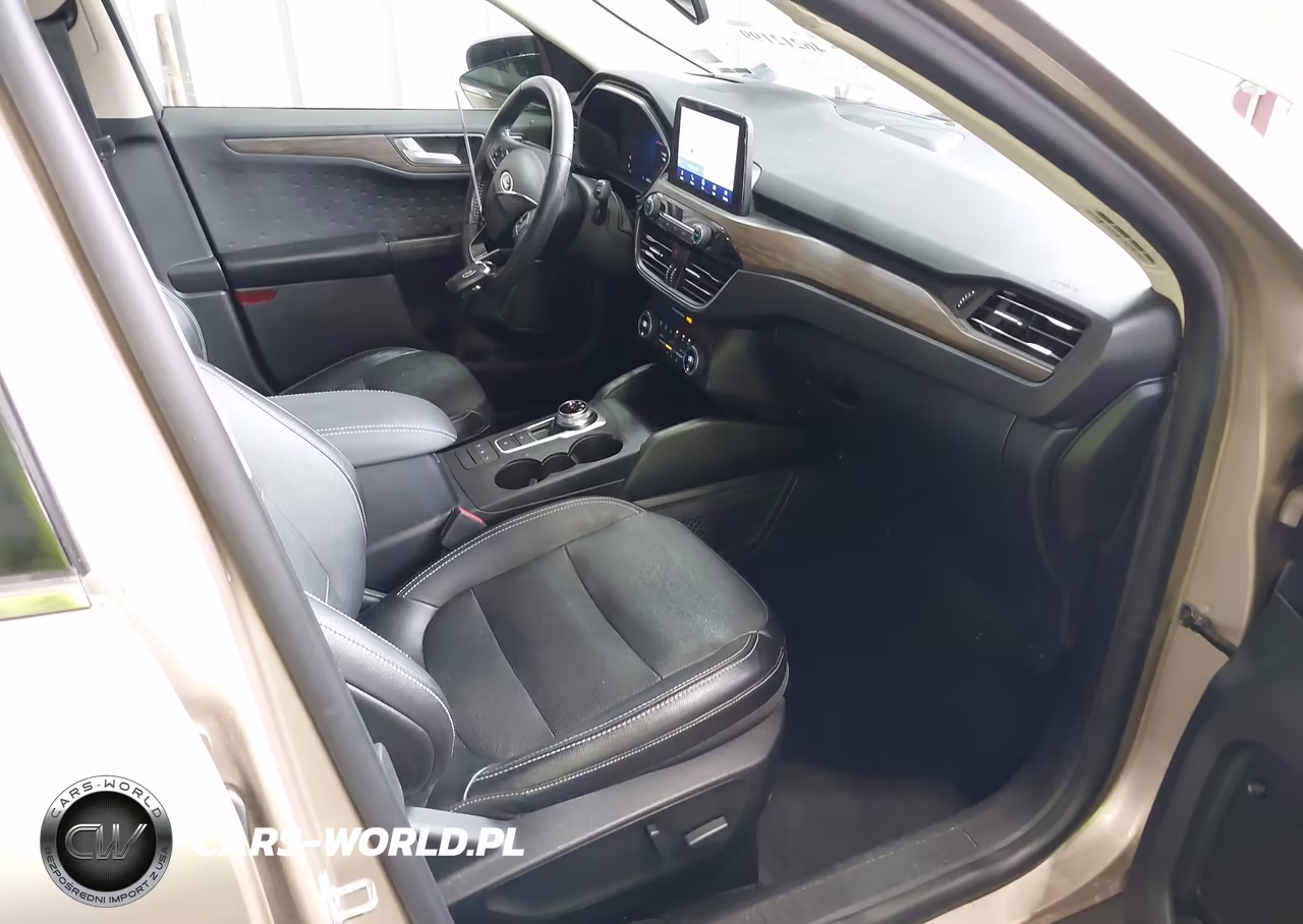2020 Ford Escape Titanium Hybrid VIN:1FMCU0DZXLUA70656 - 5