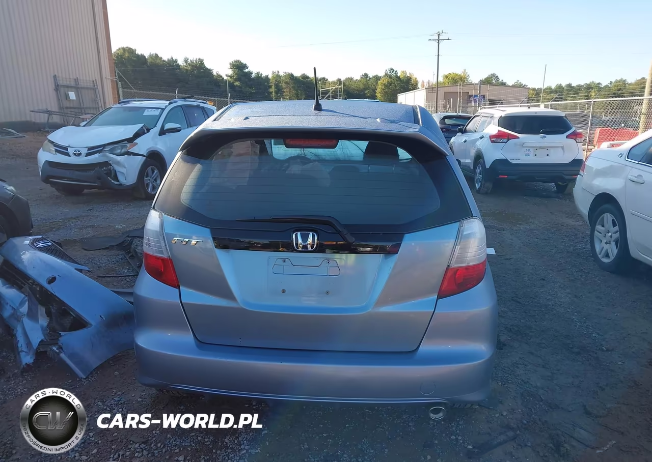 2011 Honda Fit Sport VIN:JHMGE8H69BC027849 - 17