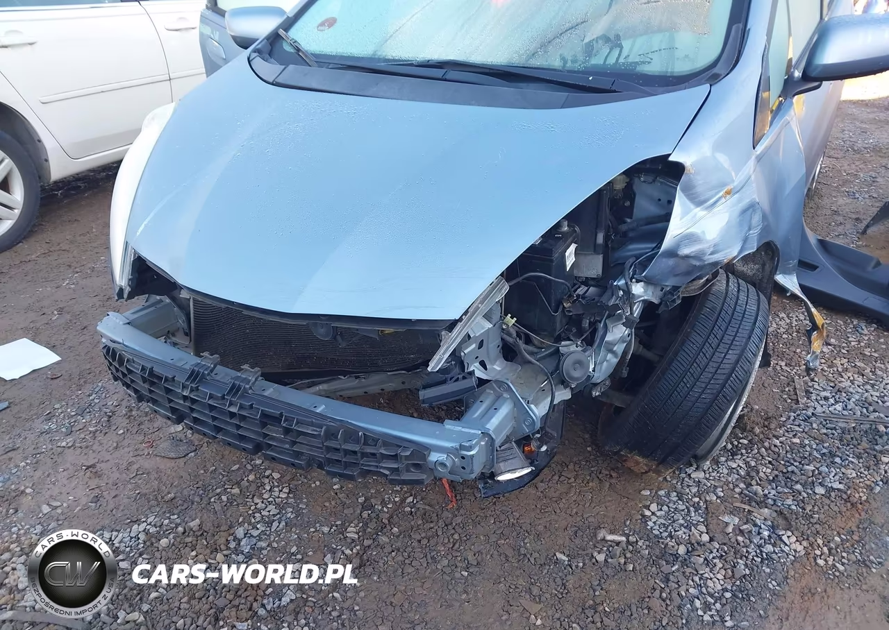2011 Honda Fit Sport VIN:JHMGE8H69BC027849 - 6