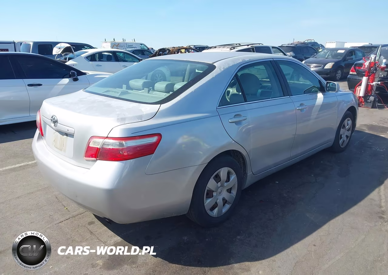 2009 Toyota Camry Le VIN:4T1BE46KX9U294860 - 4