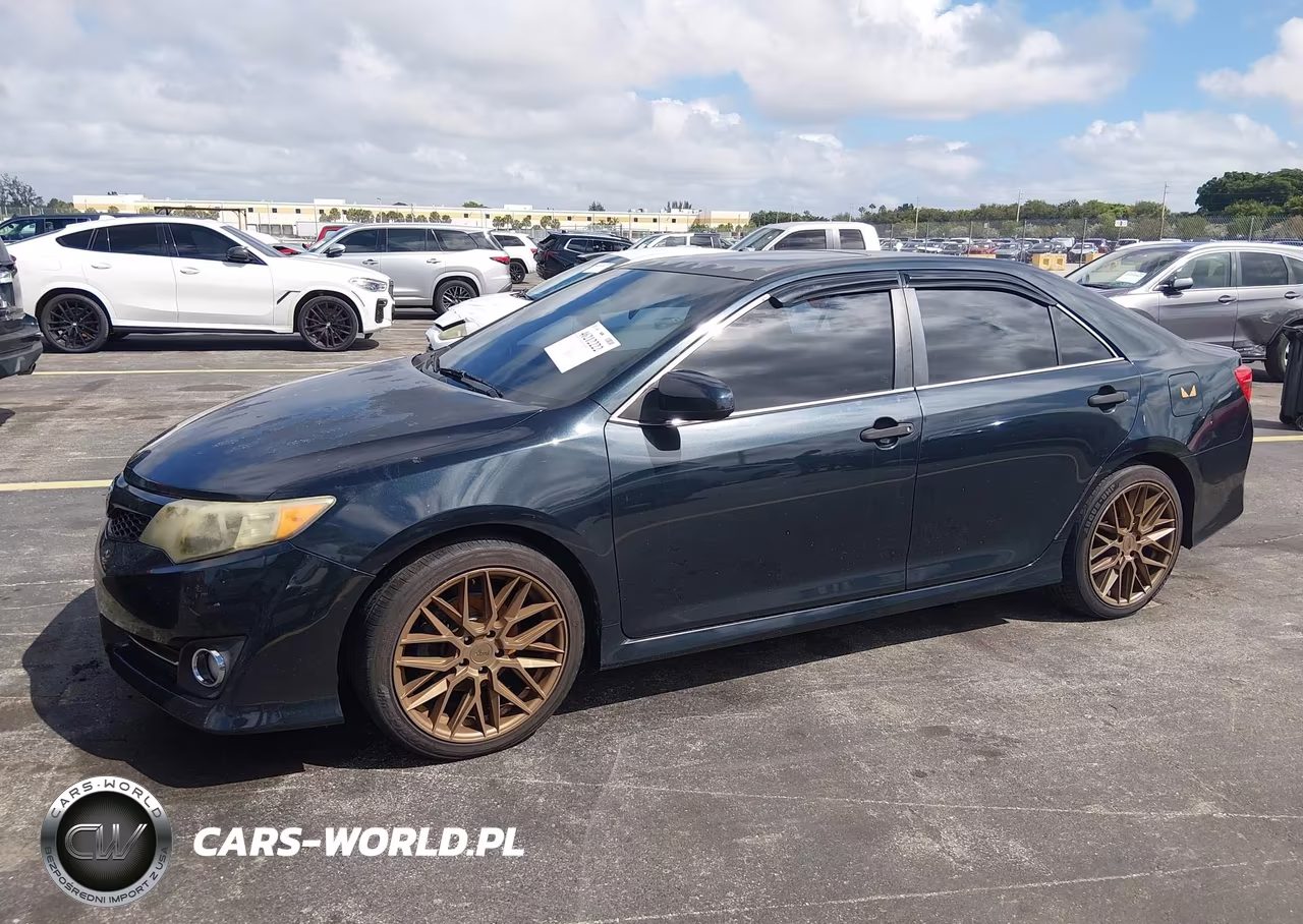 2013 Toyota Camry Se VIN:4T1BF1FK1DU251321 - 17