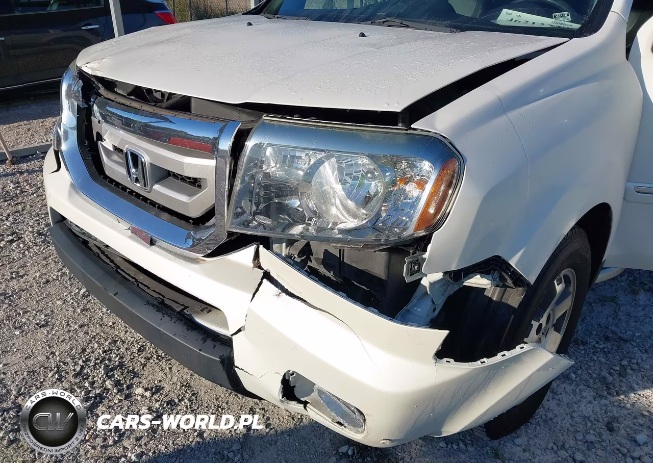 2011 Honda Pilot Touring VIN:5FNYF3H97BB039596 - 6