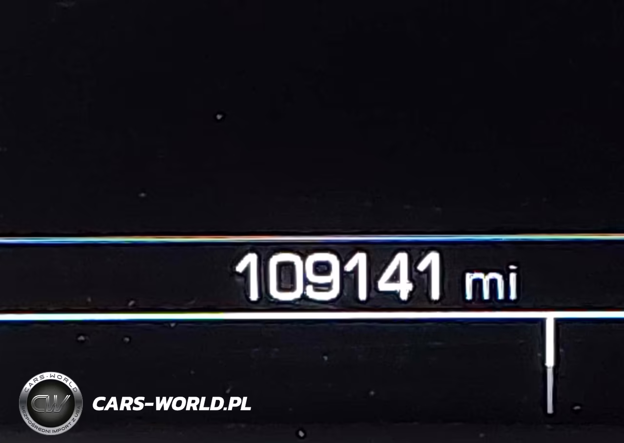 2018 Chevrolet Equinox Premier VIN:2GNAXNEX0J6164609 - 15