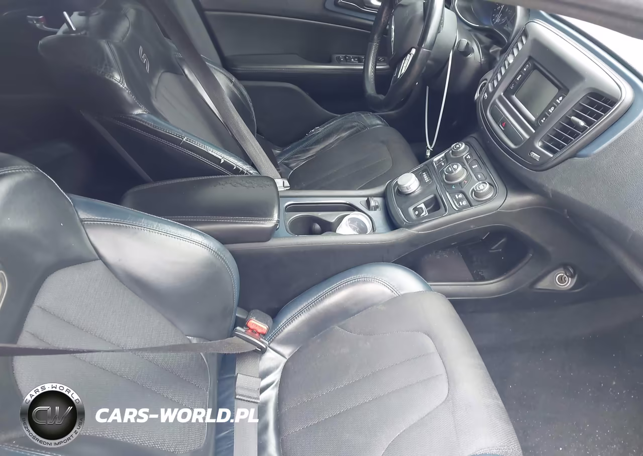 2015 Chrysler 200 S VIN:1C3CCCBB6FN531207 - 5
