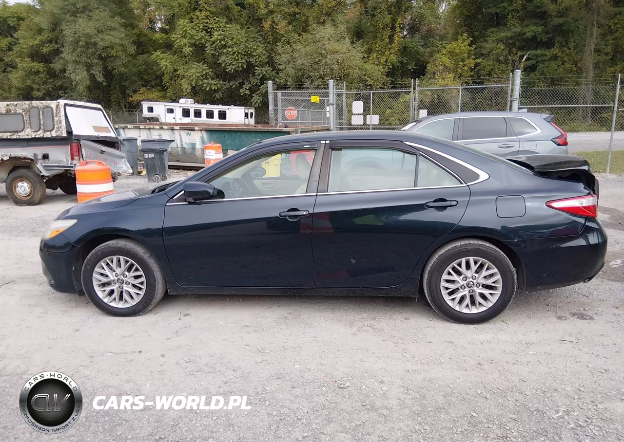 2017 Toyota Camry Le VIN:4T1BF1FK9HU345615 - 14