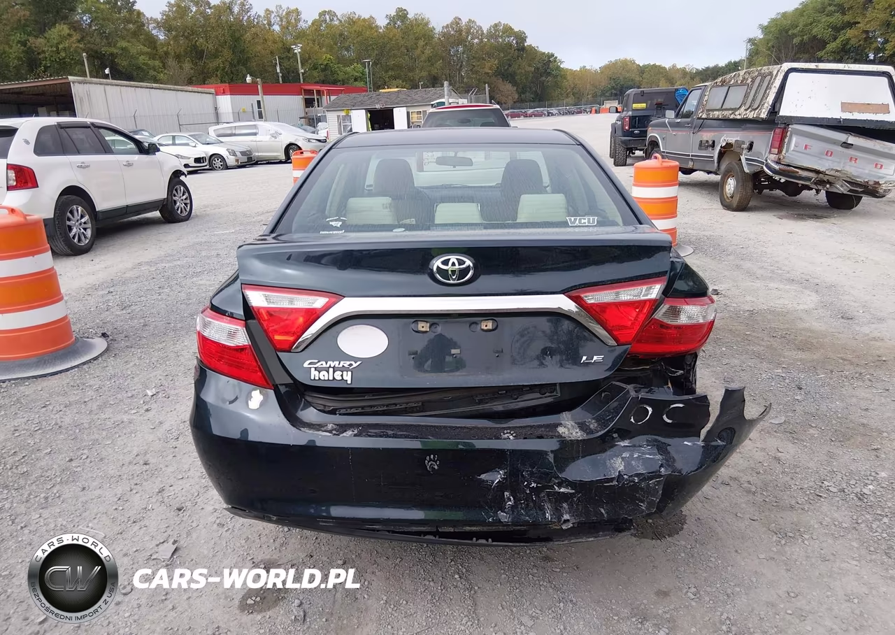 2017 Toyota Camry Le VIN:4T1BF1FK9HU345615 - 16