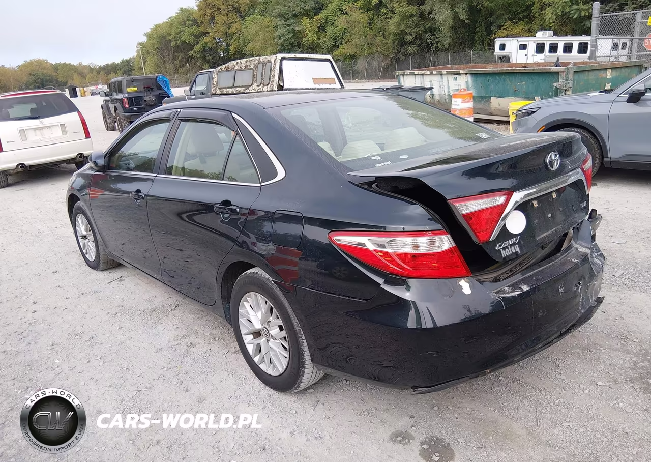 2017 Toyota Camry Le VIN:4T1BF1FK9HU345615 - 3