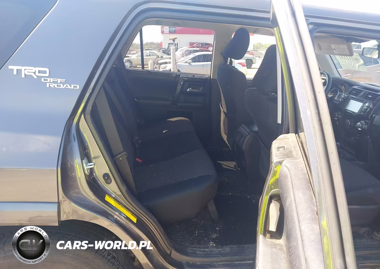 2018 Toyota 4Runner Trd Off Road VIN:JTEBU5JR3J5557542 - 8