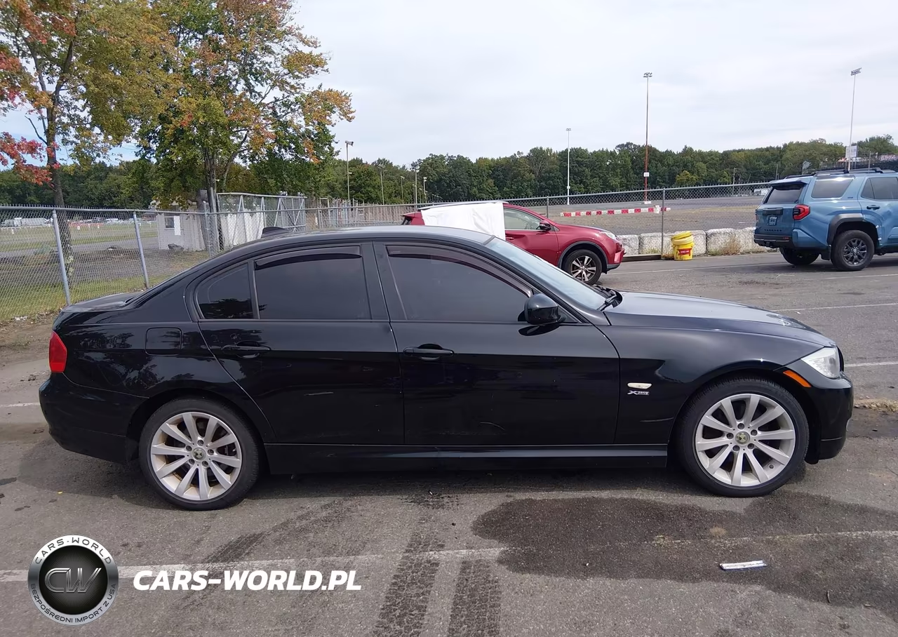 2011 BMW 328I xDrive VIN:WBAPK5C56BA655402 - 13