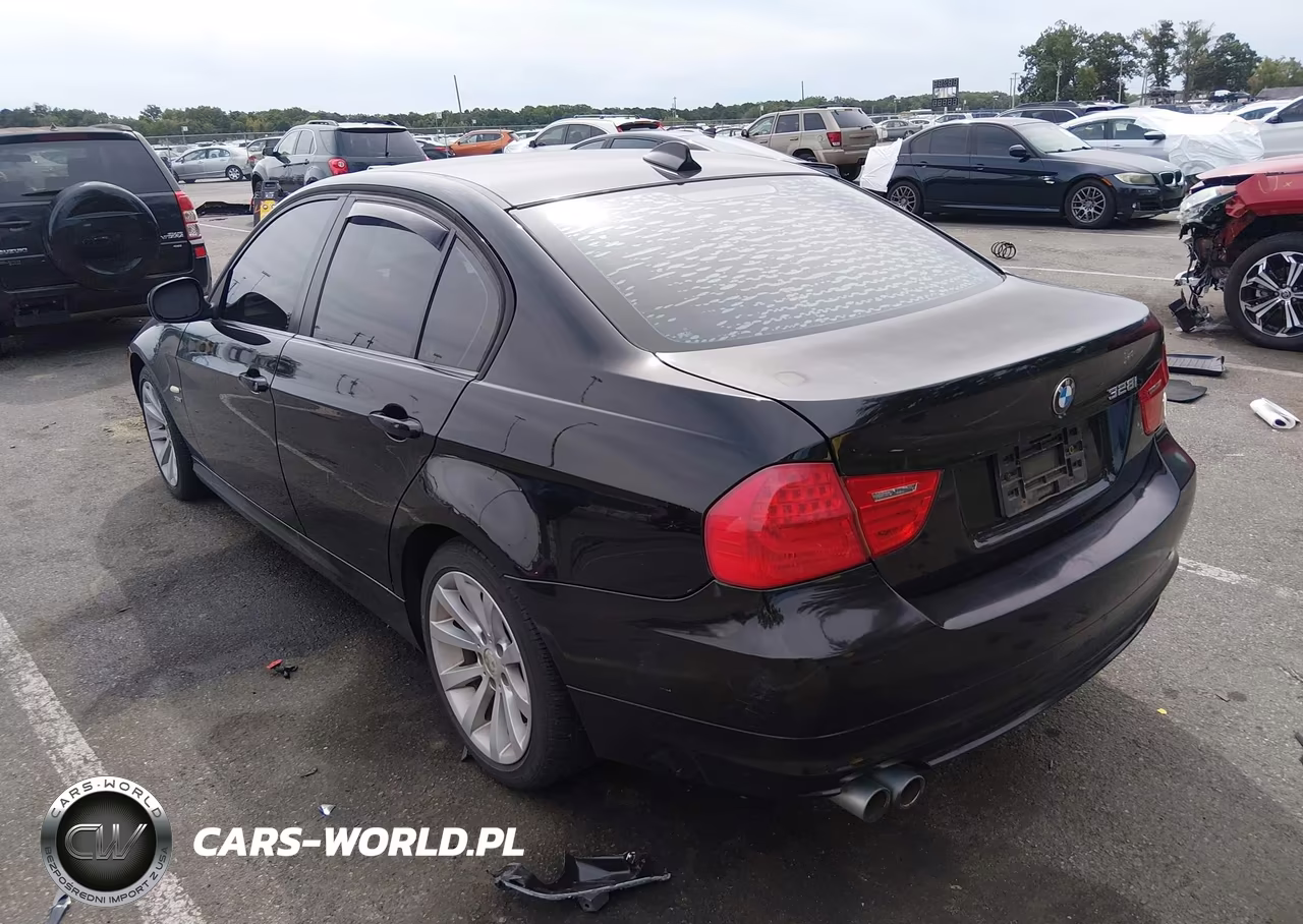 2011 BMW 328I xDrive VIN:WBAPK5C56BA655402 - 3