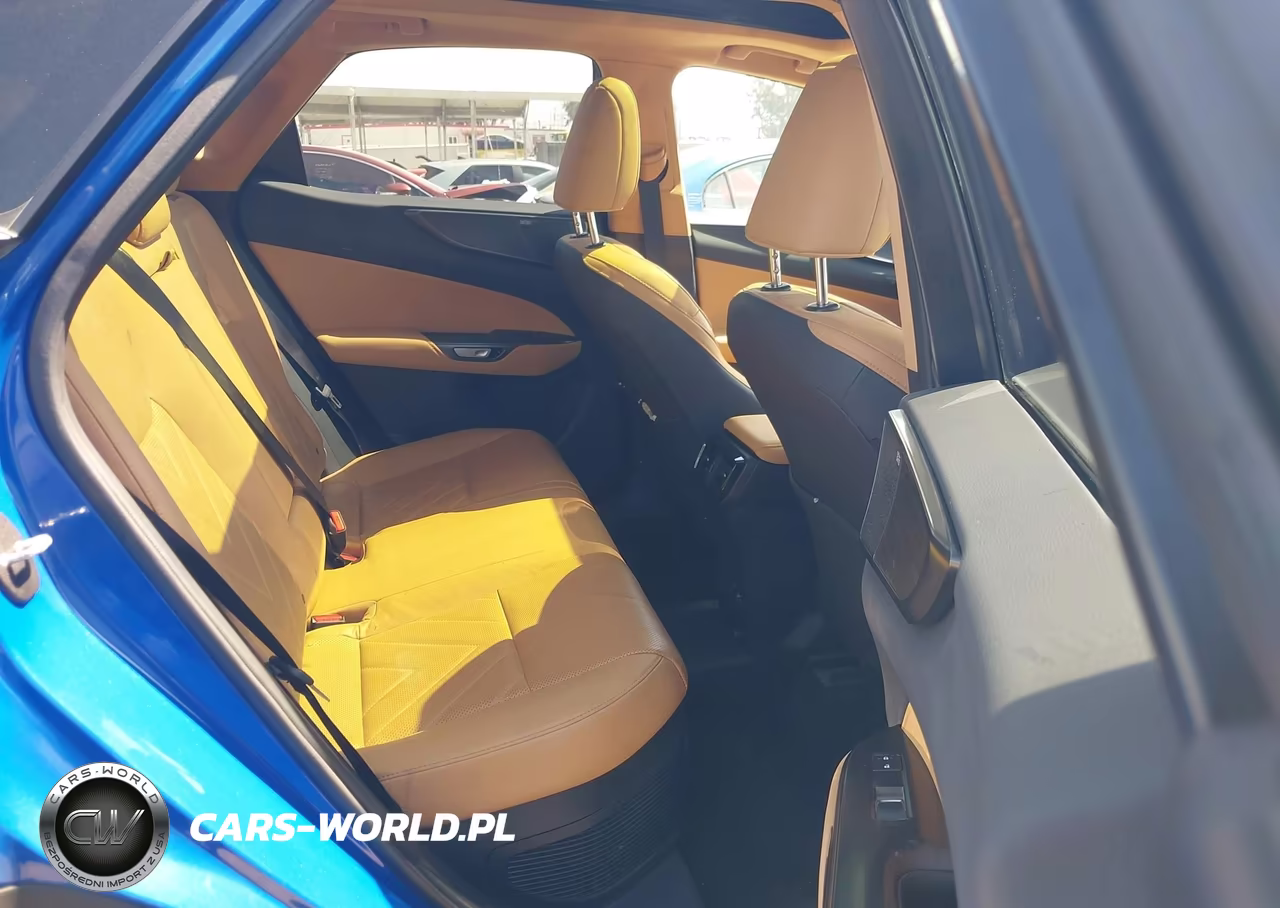2025 Lexus Nx 450H+ Luxury VIN:JTJHKCFZ6S2063404 - 8