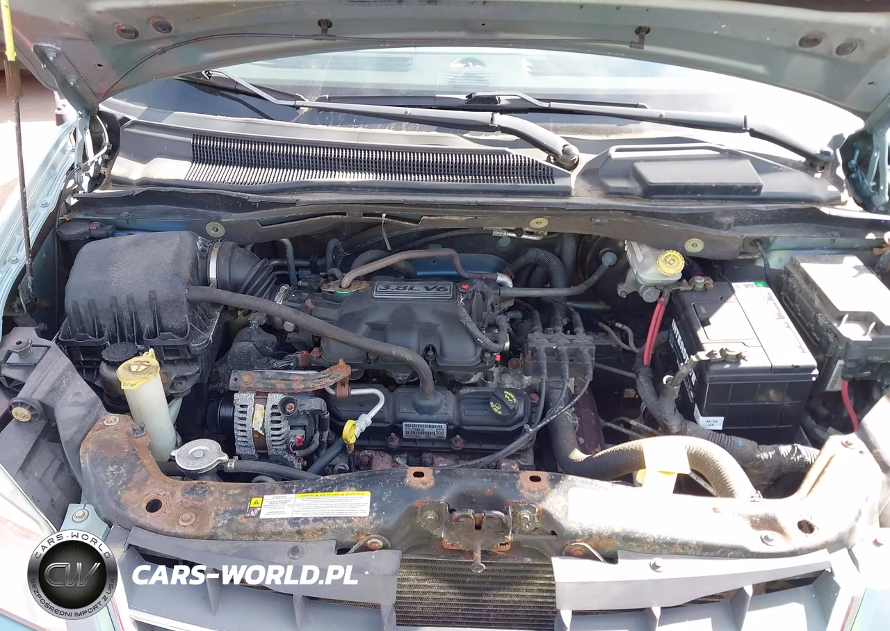 2010 Chrysler Town & Country Touring VIN:2A4RR5D15AR143167 - 10