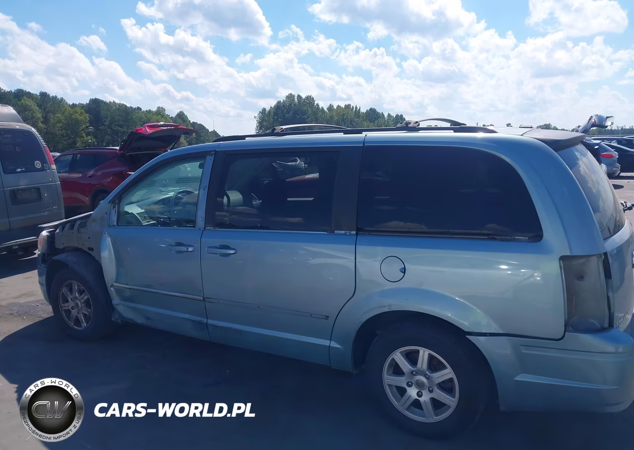 2010 Chrysler Town & Country Touring VIN:2A4RR5DX0AR368391 - 15