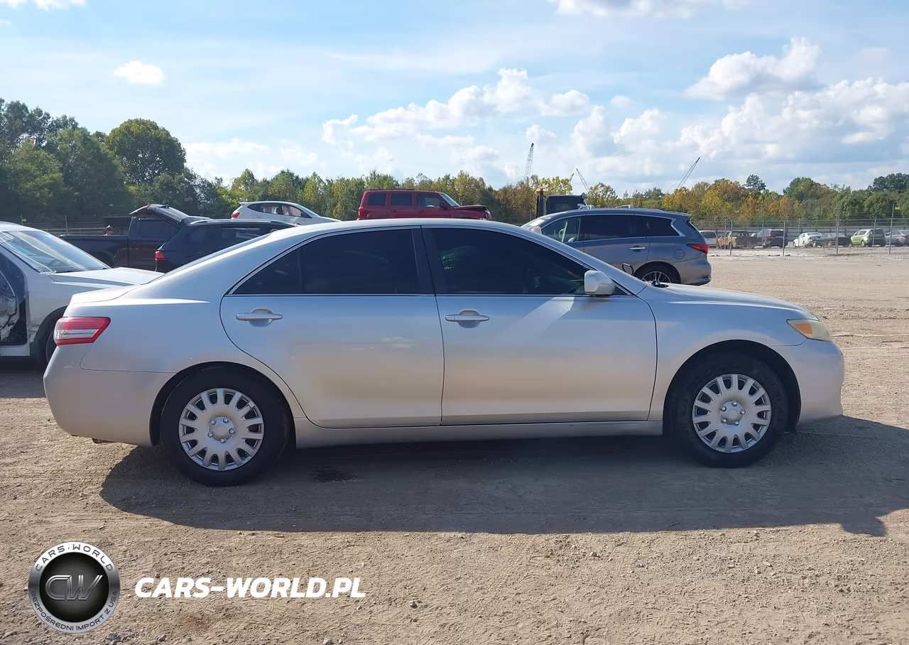 2011 Toyota Camry Le VIN:4T1BF3EK2BU696743 - 12