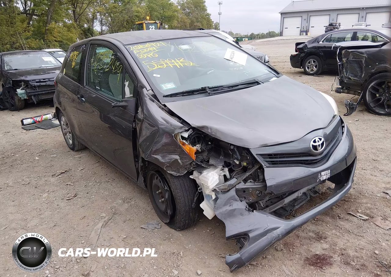 2013 Toyota Yaris Le