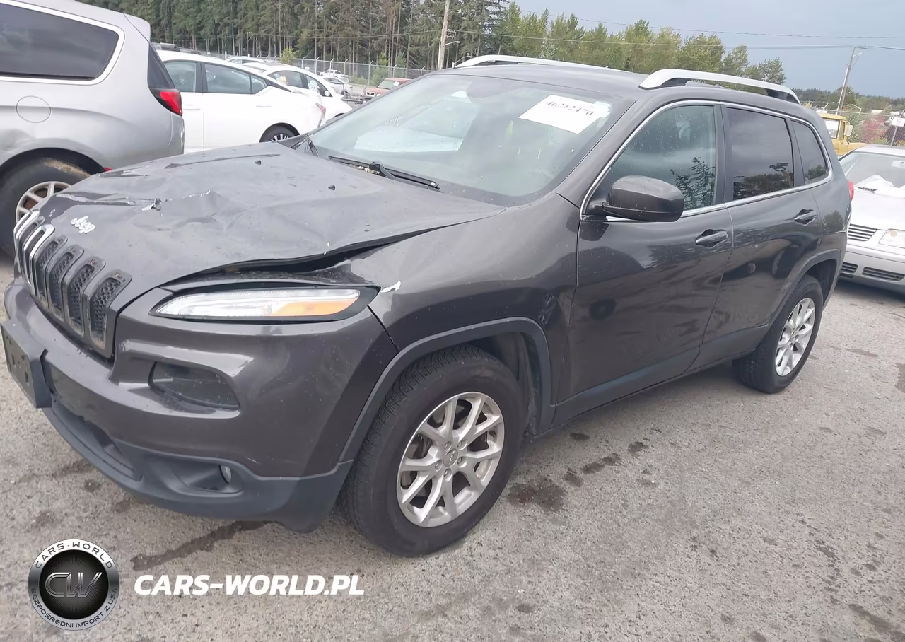 2015 Jeep Cherokee Latitude VIN:1C4PJMCS4FW639326 - 2