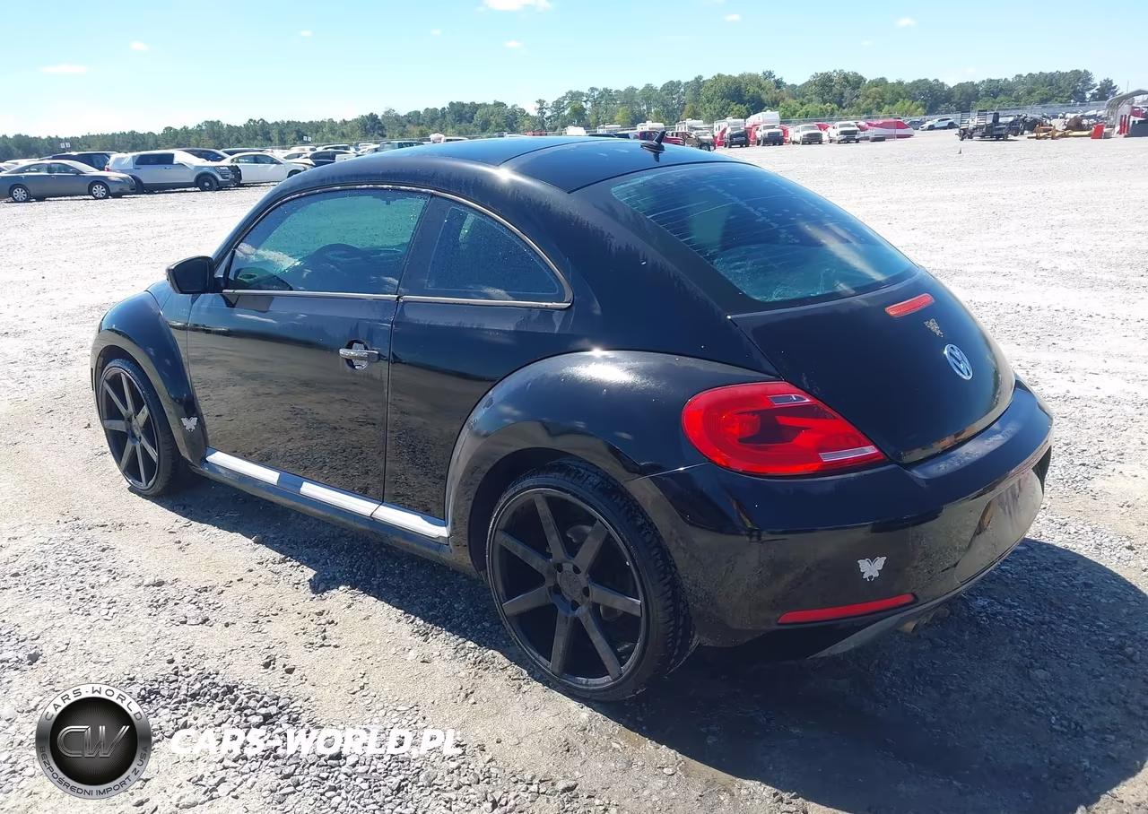 2012 Volkswagen Beetle Entry VIN:3VWFP7AT6CM646682 - 3