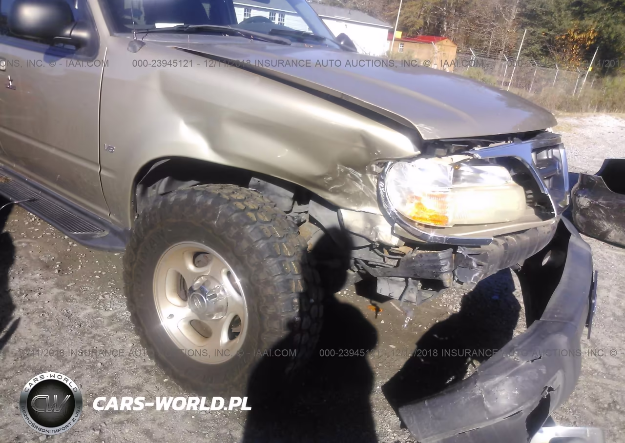 2001 Ford Explorer Xlt VIN:1FMZU83PX1UB55308 - 6