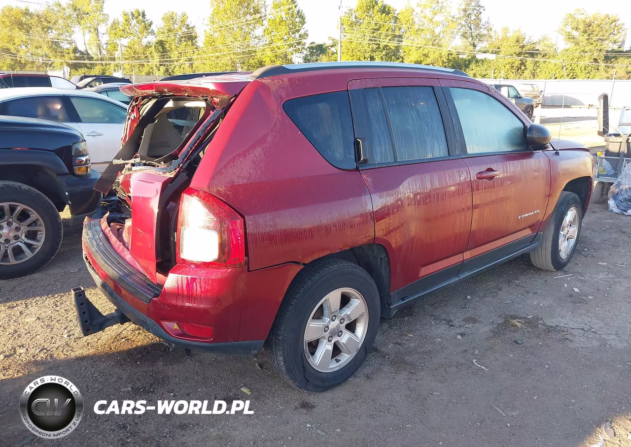 2015 Jeep Compass VIN:1C4NJCBA4ED731394 - 4