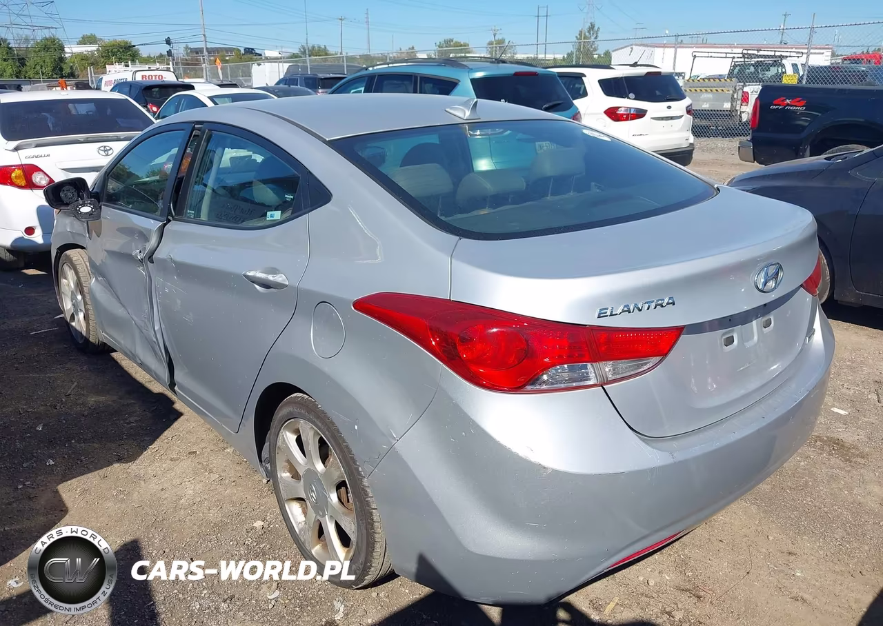 2013 Hyundai Elantra Gls VIN:KMHDH4AE4DU918422 - 3