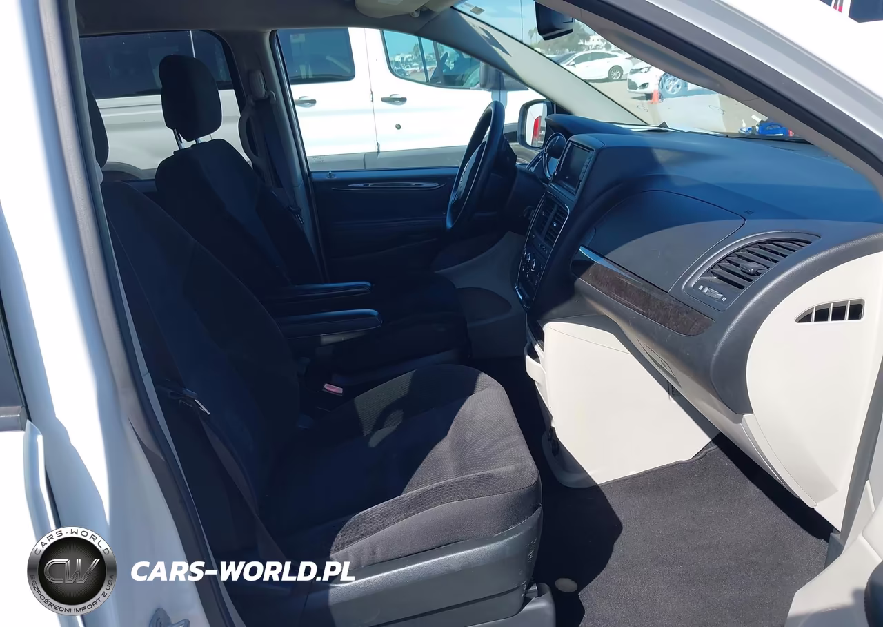 2018 Dodge Grand Caravan Se VIN:2C4RDGBG2JR288741 - 5