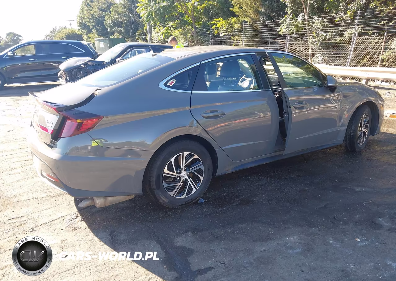 2021 Hyundai Sonata Blue VIN:KMHL24JJXMA035503 - 4