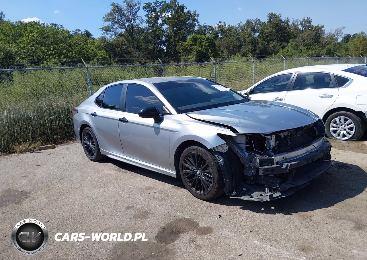 2019 Toyota Camry Se – zdjęcie 1 z 17